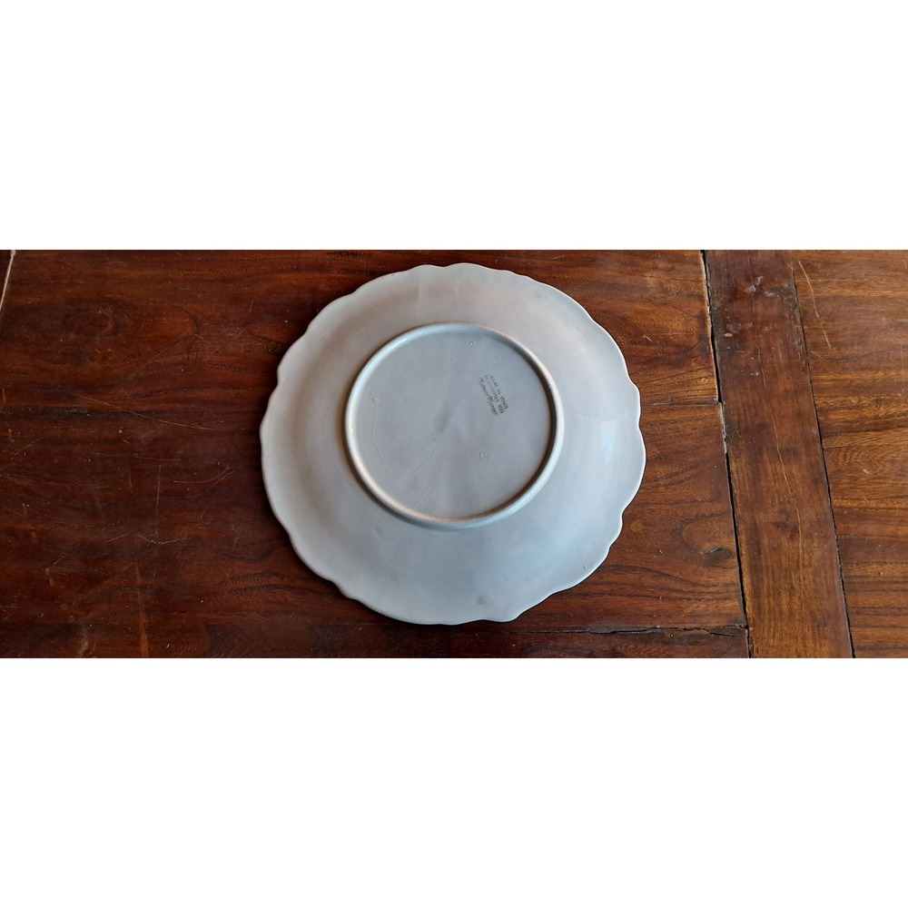 Neiman Marcus Porcelain Shell Plate 10" - Picture 5 of 5